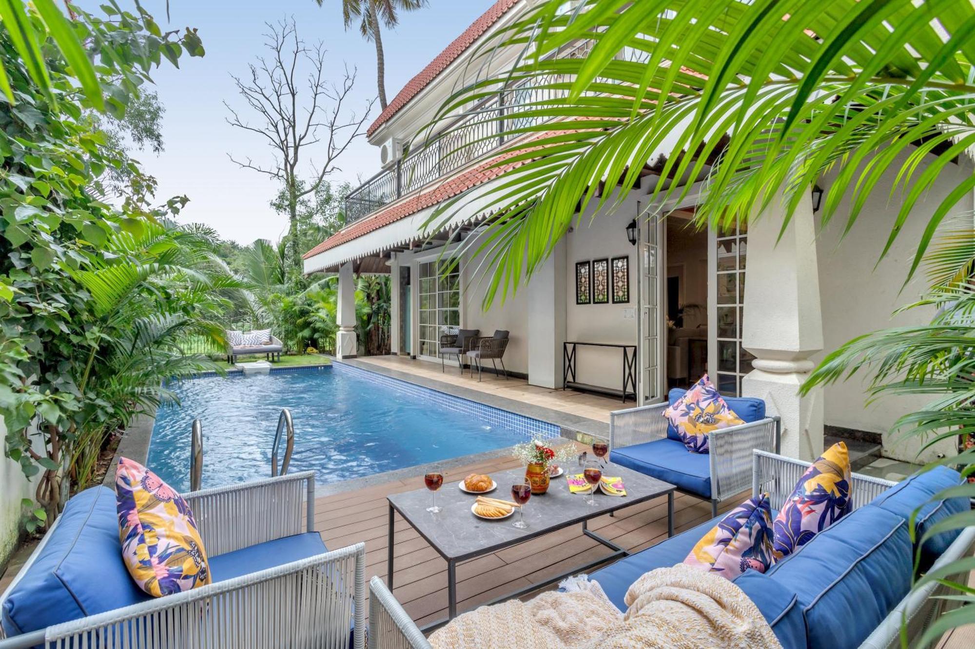 Villa Firefly By Tisyastays Nagoa Exterior photo
